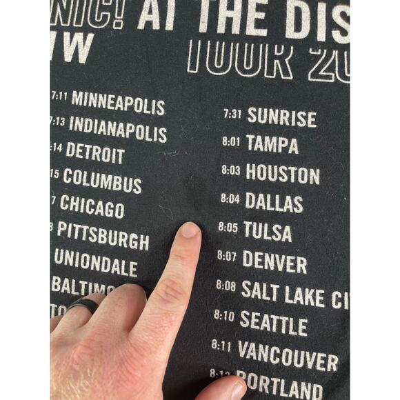 Panic At The Disco Shirt Mens Medium Black Pray For The Wicked 2018 Tour PFTW - Picture 7 of 12